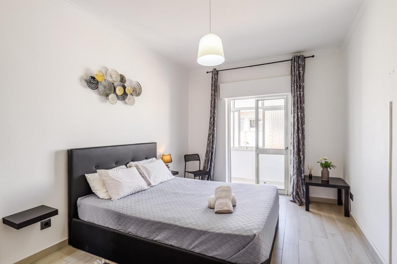 Sleeptubal Moderne Accommodatie Alhos Vedros Exterior photo