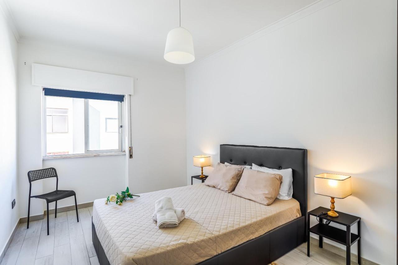 Sleeptubal Moderne Accommodatie Alhos Vedros Exterior photo