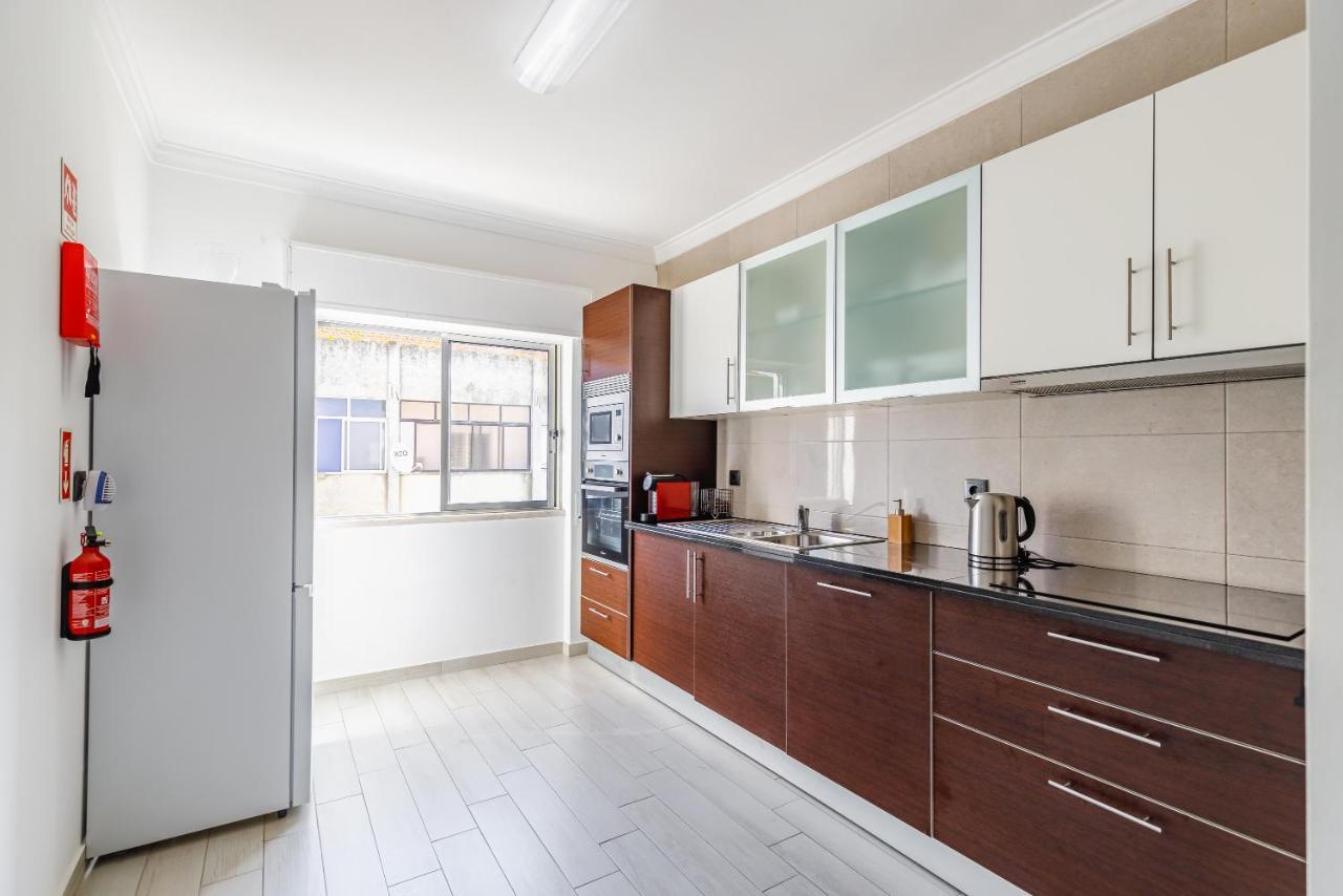 Sleeptubal Moderne Accommodatie Alhos Vedros Exterior photo
